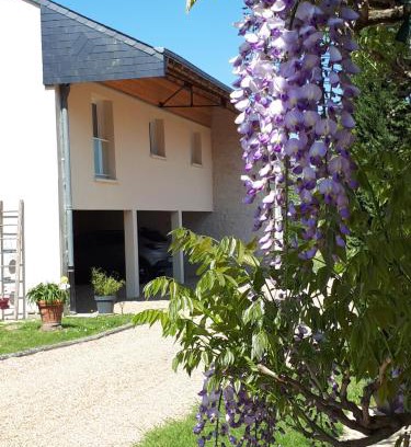 Saint-Genest-d'Ambiere Apartamento | Gite Amanala Poitou