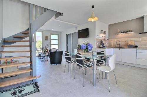 Ferel Casa | GITE ARC EN CIEL VERT