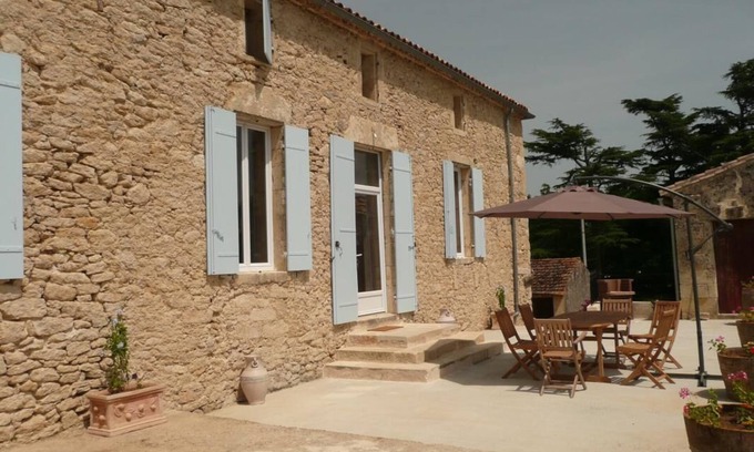 Doulezon Casa | Gite AU Domaine DE Diodet
