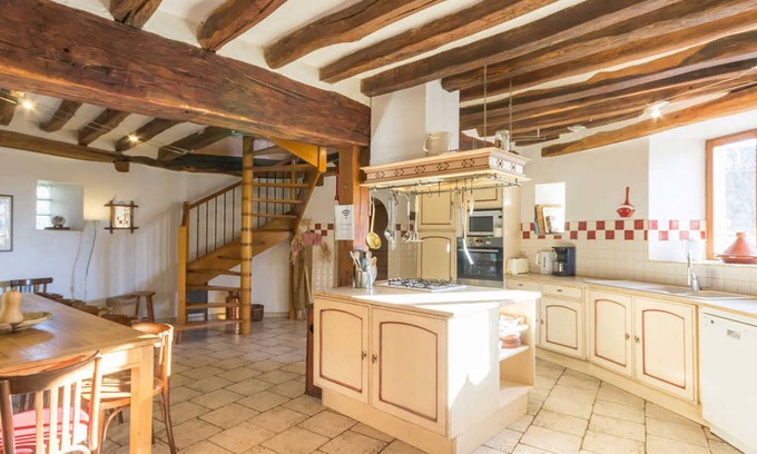 Cernay-la-Ville Cabaña | Gite Cernay-la-Ville, 4 bedrooms, 8 persons