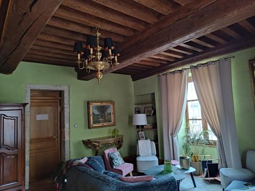 Chateauneuf Casa | Gite, chambre d hôte L échoppe est belle