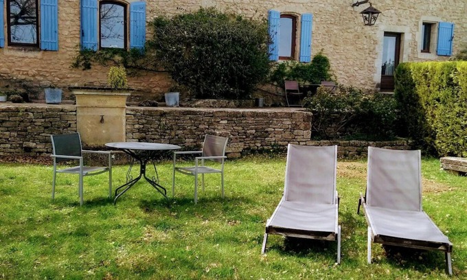 Lacoste Casa | Gite de Charme 2 Pers en Luberon, Calme, vue Panoramique, Piscine , Cheminée