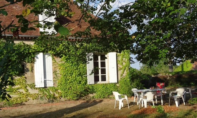 Deux-Chaises Cabaña | Gite Deux-Chaises, 5 bedrooms, 10 persons