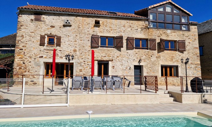 Pampelonne Casa | Gîte Enclos de la Rive 15 pers with private heated pool