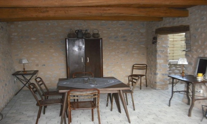 Bras-d'Asse Cabaña | ALQUILER TOTALMENTE RESTAURADO EN EL ANTIGUO TRIBUNAL EN PEQUEÑA ALDEA PROVENZAL
