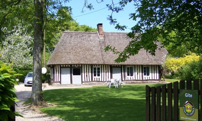 Angiens Casa | Casa rural Ermenouville, 2 dormitorios, 4 personas