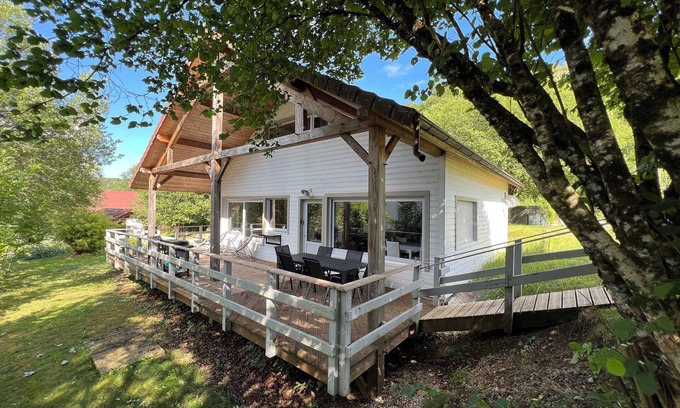 Doucier Chalet De Esquí | Casa 6 a 8 personas, casa de madera de calidad de diseño contemporáneo. Espacio Bcp