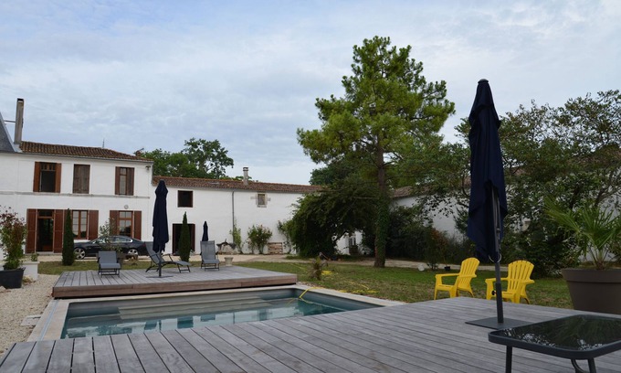 Sainte Gemme Cabaña | GITE CON ENCANTO -6 HABITACIONES - PISCINA CAMPAGNE-MER - 16 personas