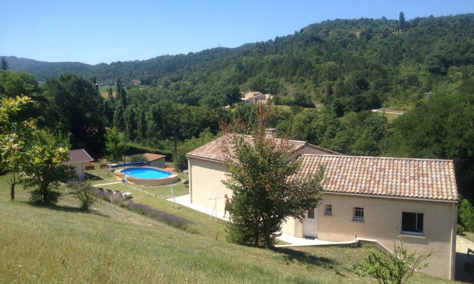 Aouste-sur-Sye Casa | Gîte/HOLIDAY HOUSE with or without small CHALETS