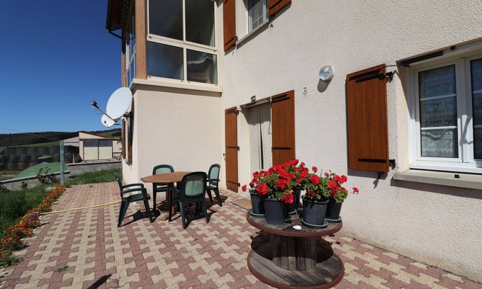 Clavieres Apartamento | Gîte in Clavières 15 in the heart of the Margeride mountains