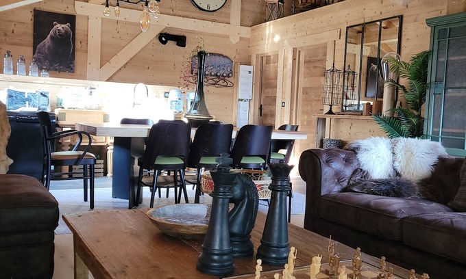 Marignier Apartamento | Gite in Residential Chalet :Ski/Mountain/Discovery Haute Savoie /6 pers