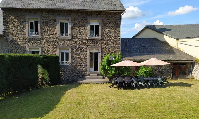 Neussargues-Moissac Casa | Casa rural cerca de Lioran, disponibilidad en mayo de 2019
