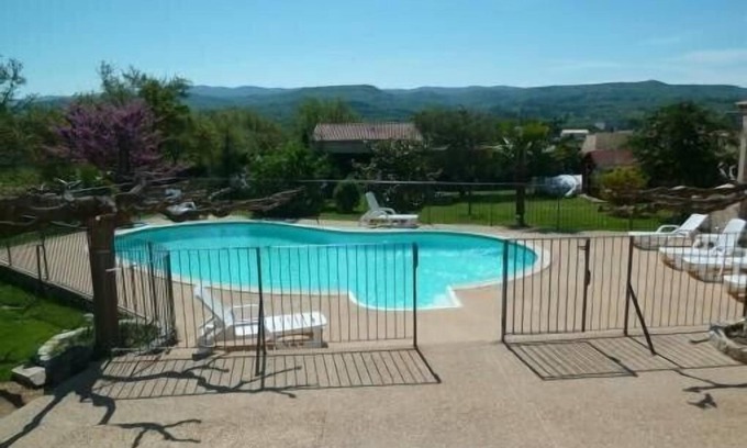 Gargas Casa | Casa rural LUBERON con piscina