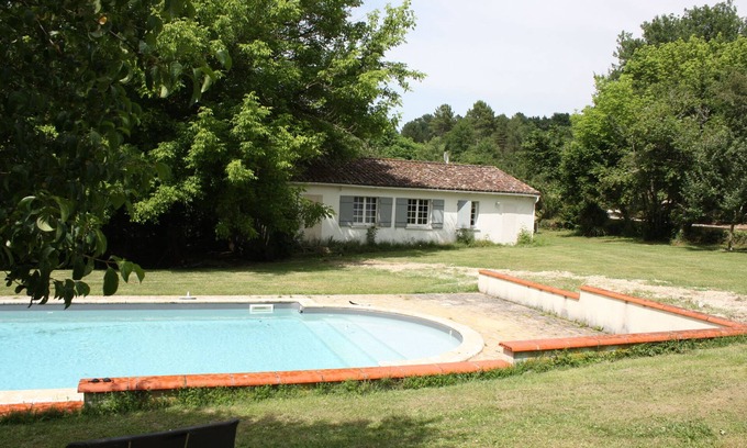 Reaup-Lisse Casa | Gite in the woods with shared heated pool