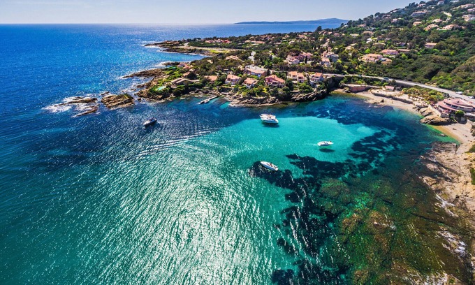 La Motte Cabaña | GITE + GRAN CAMPAÑA PRIVADA DE PISCINA PRIVADA entre viñedos MAR Y VERDON
