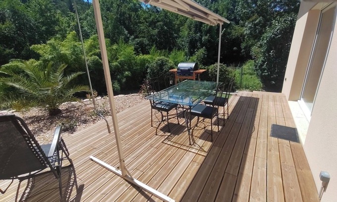 Montclar-sur-Gervanne Casa | Gite "Le Jardin de Pierrot" 26400 Montclar Sur Gervanne 14 Pers Avec Piscine