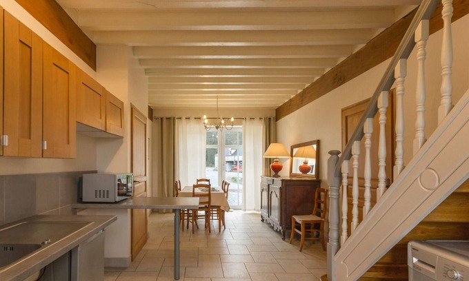 Les Essarts-le-Roi Cabaña | Gite Les Essarts-le-Roi, 2 bedrooms, 4 persons