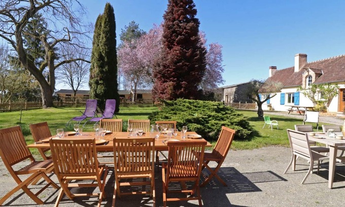 Les Ventes-de-Bourse Cabaña | Gite Les Ventes-de-Bourse, 4 bedrooms, 9 persons