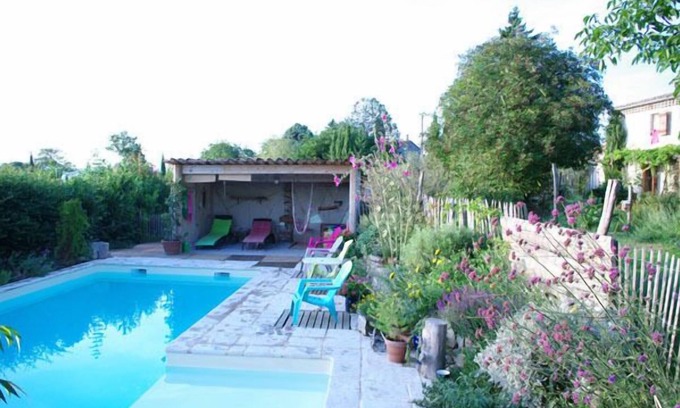 Cliousclat Casa | Gîte Lou Cliou : old house in the countryside with private courtyard