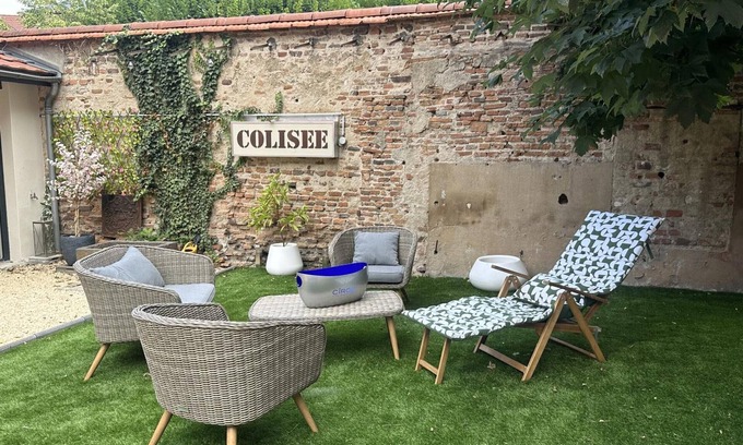 Moulins Cabaña | Gite Moulins, 2 bedrooms, 4 persons