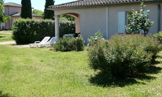 Casteljau Casa | GITE MURIER WITH POOL AND RIVER