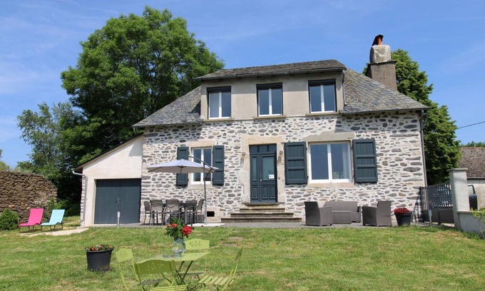 Pleaux Cabaña | Gite Pleaux, 3 bedrooms, 6 persons