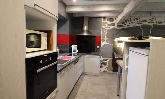 Saint-Bonnet-de-Salers Cabaña | Gite Saint-Bonnet-de-Salers, 3 bedrooms, 6 persons