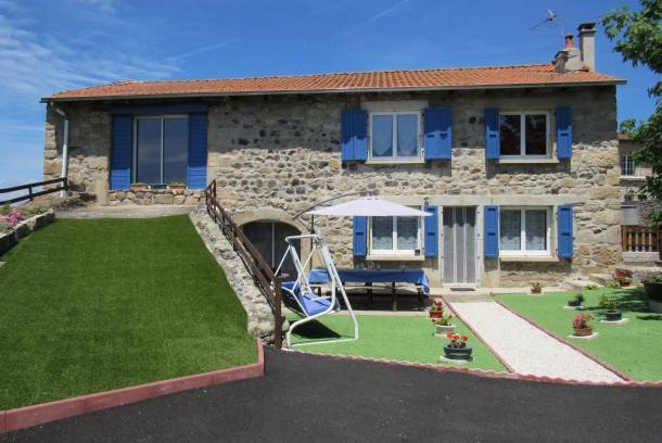 Saint-Pierre-Eynac Casa | Gite Saint-Germain-Laprade, 3 bedrooms, 8 persons
