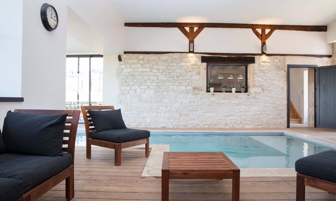 Saint-Germain-du-Plain Cabaña | Casa rural: The Vagastines, 4 estrellas, piscina cubierta, 6 personas, llanura de St Germain