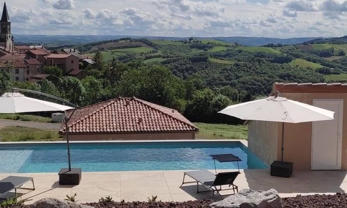 Saint-Rome-de-Tarn Cabaña | Gite TT Confort Proche Millau / Roquefort VUE Panoramique Piscine Chauffee