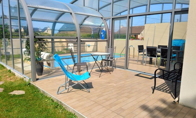 Surtainville Casa | 250 m del pabellón del mar con piscina cubierta privada y jardín