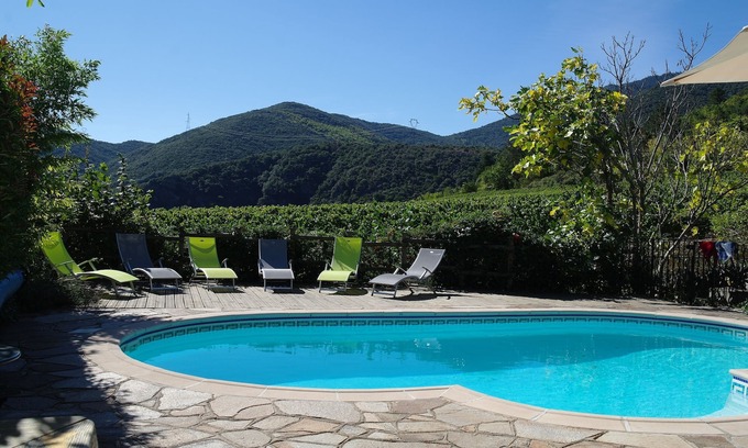 Mons Villa | Casa rural con piscina privada y sensacionales vistas a la montaña