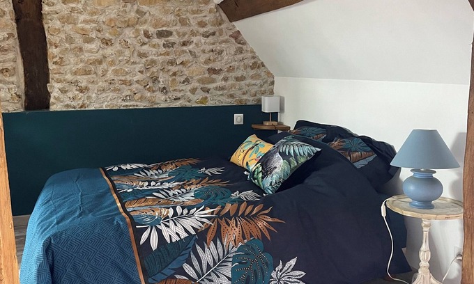 Prissac Casa | Gite with swimming pool "Le Chatel