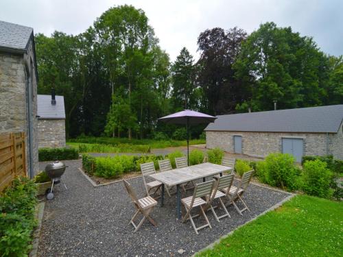 Haut-Bois Casa | Gite with swimming pool situated in wonderful castle grounds in Gesves