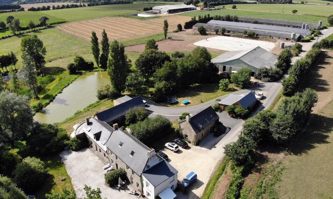 Plouegat-Moysan Casa | Gites de la Haie