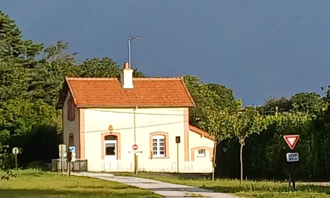 Saint-Guen Casa | GITES GARDE DE BARRIERE (HOUSE)