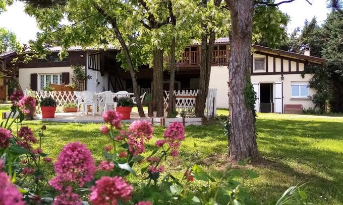 Puydarrieux Casa | Gites Le Grand Jardin