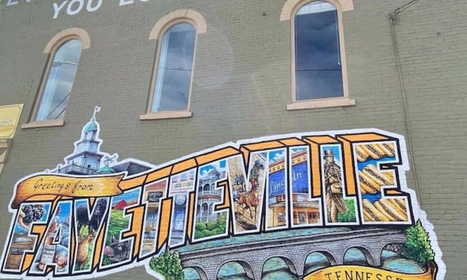 Fayetteville Apartamento | “Give My All for Tennessee” in Downtown Fayetteville Near Jack Daniels