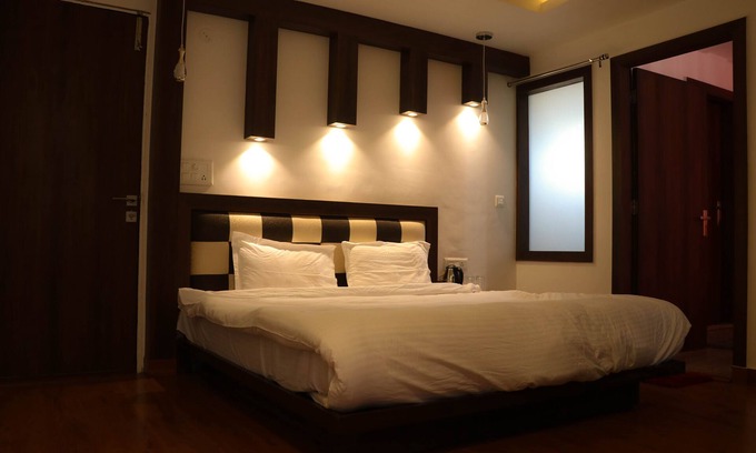 Sidhpur Hotel | GK Resorts