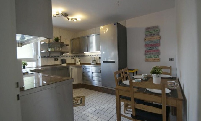 Bergisch Gladbach Apartamento | GL5