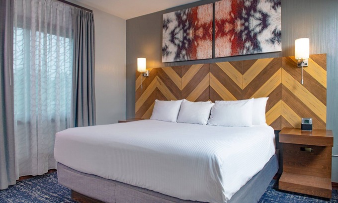 Lake Delton Complejo | Glacier Canyon Resort con acceso gratuito a WaterParks y otros servicios
