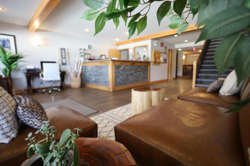 Blue River Cabina | Glacier Mountain Lodge