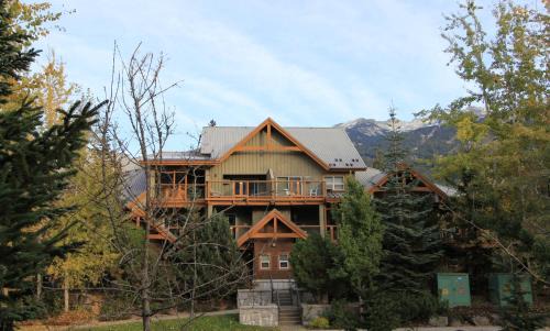 Village North Apartamento | Glacier's Reach by Whistler Retreats