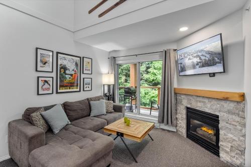 Village North Apartamento | Glaciers Reach by Allseason Vacation Rentals