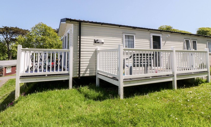 Bucks Cross Cabaña | GLADE 52, pet friendly, with pool in Bucks Cross, Bideford