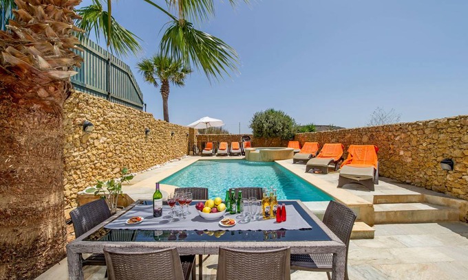 Ghasri Apartamento | Gladjola Holiday Home