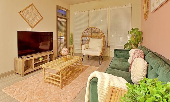 Loring Heights Apartamento | Glam Boho Vibez in Atlantic Station/Midtown