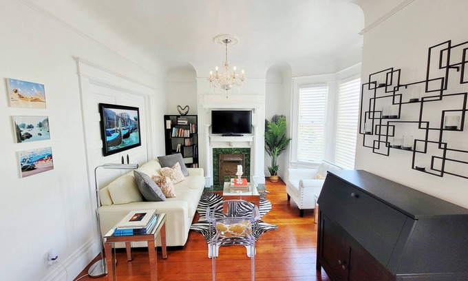 Nob Hill Condominio | Glam Nob Hill - Centrally Located Cozy Haven