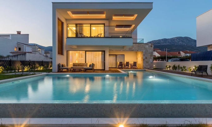 Kastela Villa | Glamorous Kastela Villa | 4 Bedrooms | Villa Seafront Paradise | Private Pool Overlooking Sensational Sea Views | Split