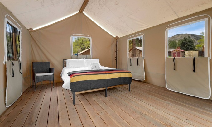 Poudre Park Casa | Glamp 2- Rocky Mountain Elk